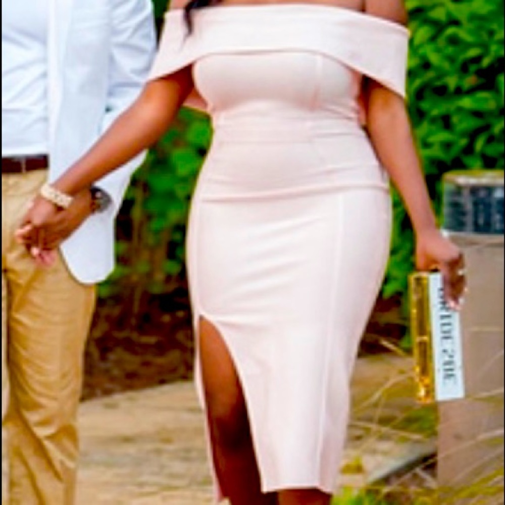House of CB fitted dress in blush pink.
